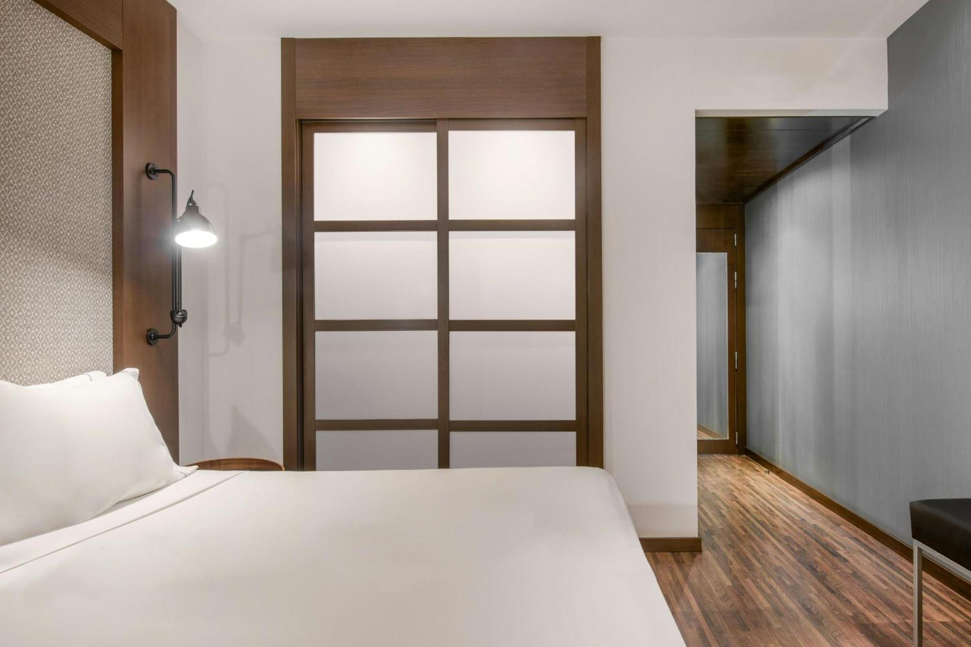 Ac Hotel By Marriott Alicante — Bilder 2